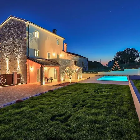 Holiday home Vitassi